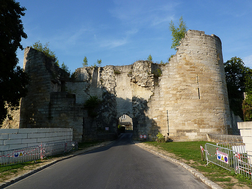 Chateau de Coucy gate