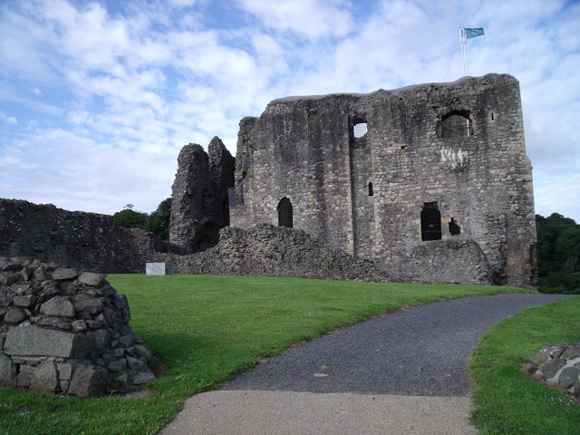Dundonald Castle and courtyard