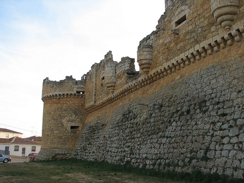 Grajal de Campos walls