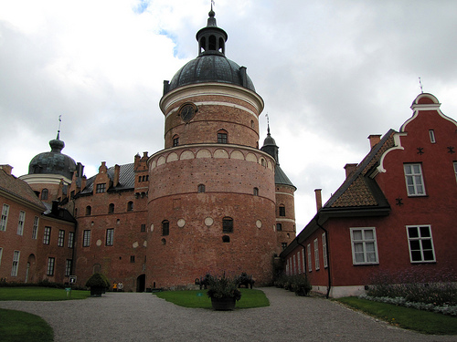 Gripsholm Castle and courtyard